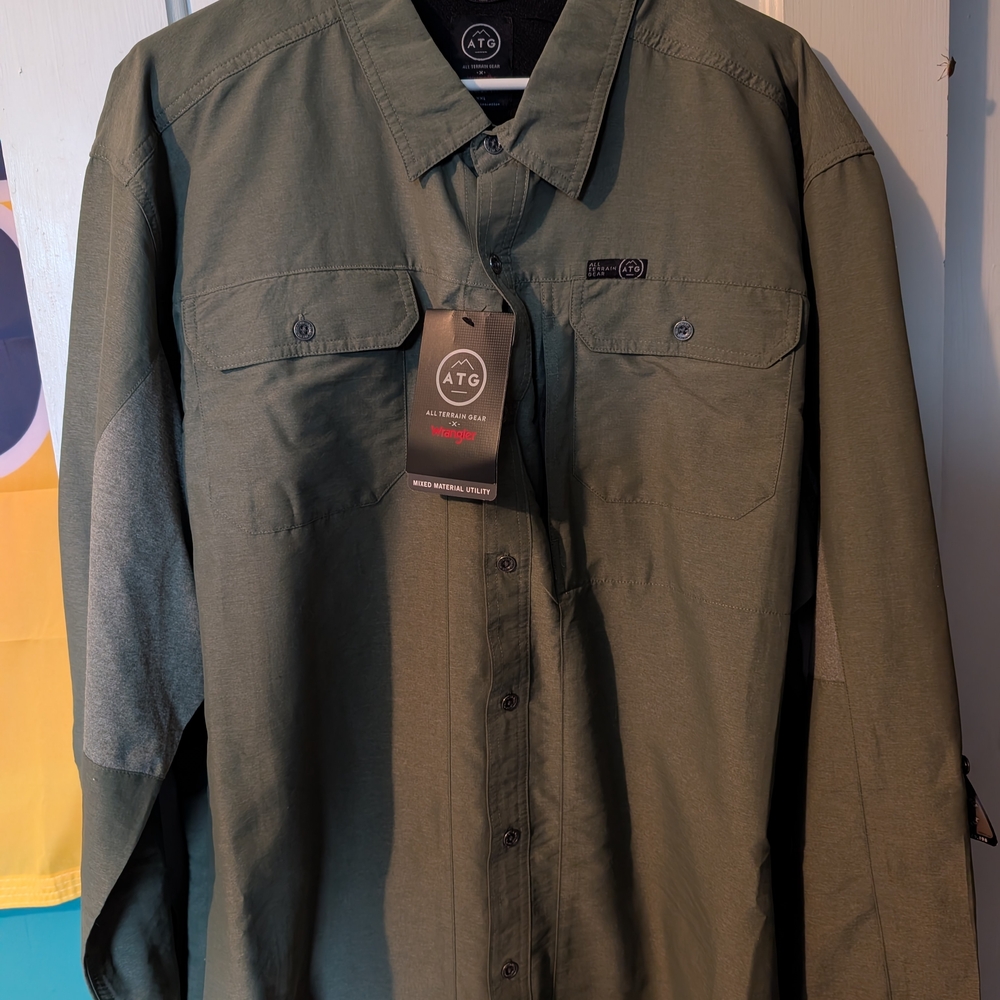 Men's Wrangler ATG Olive Green Shirt Button Down